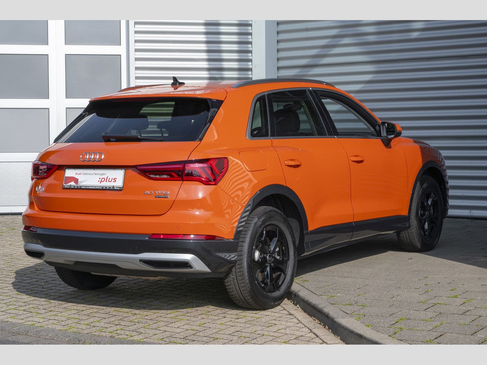 Audi Q3 advanced 40 TFSI quattro S tronic - Samsaru's Car Outlet