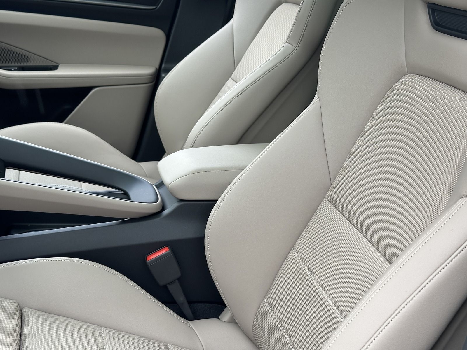 Porsche Macan 4 INNODRIVE - Samsaru's Car Outlet