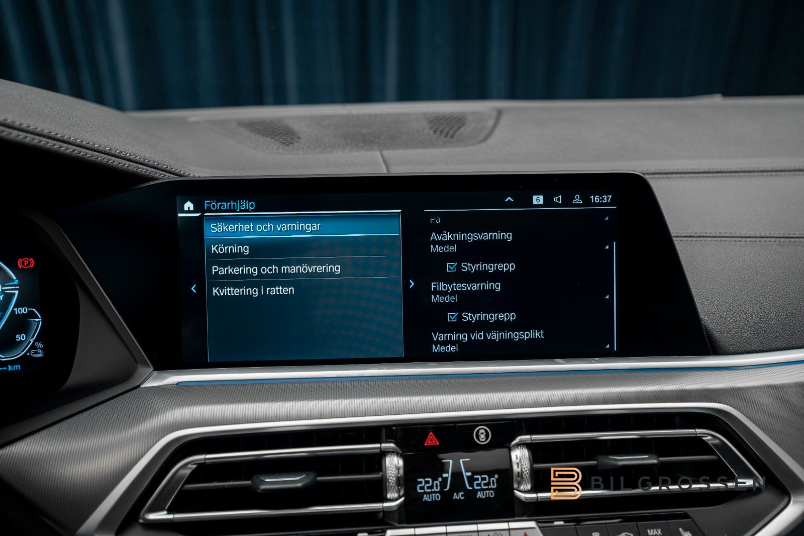 BMW X5 xDrive45e M Sport Pano H/K HUD Tow 360° ACC