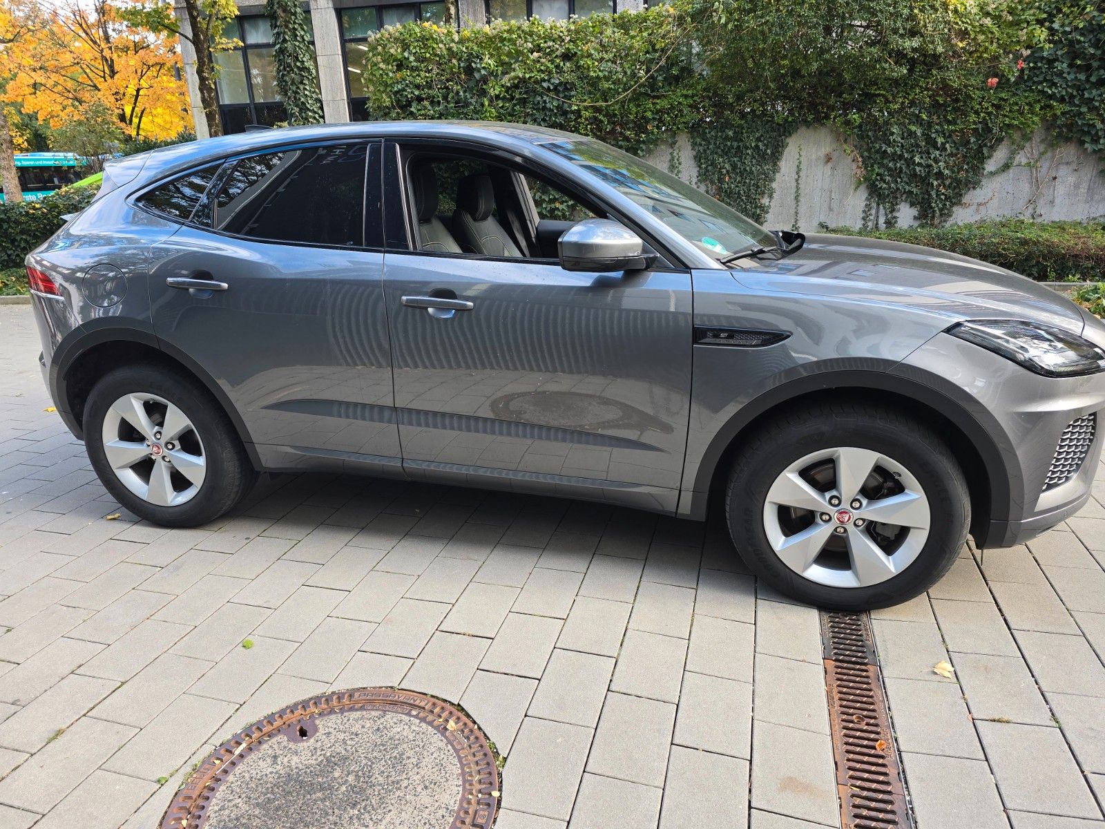 Jaguar E-Pace E-PACE R-Dynamic S AWD,Automatik,Leder,Pa