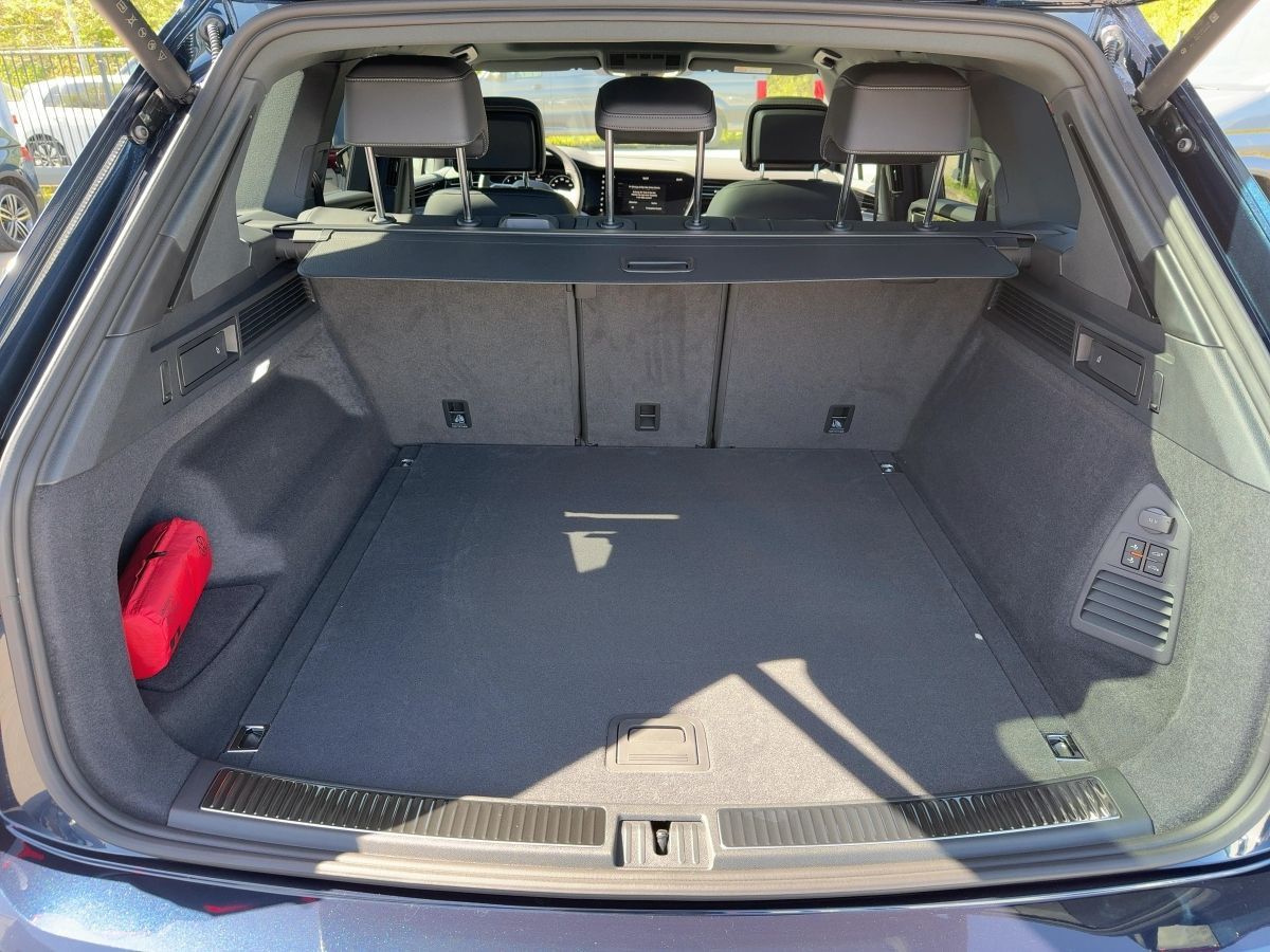 Volkswagen Touareg R-Line FINAL EDITION V6 3.0 TDI 4M 210kW