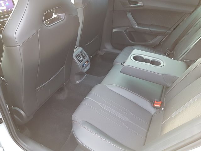Cupra Leon Sportstourer 1.5 eTSI DSG - Samsaru's Car Outlet