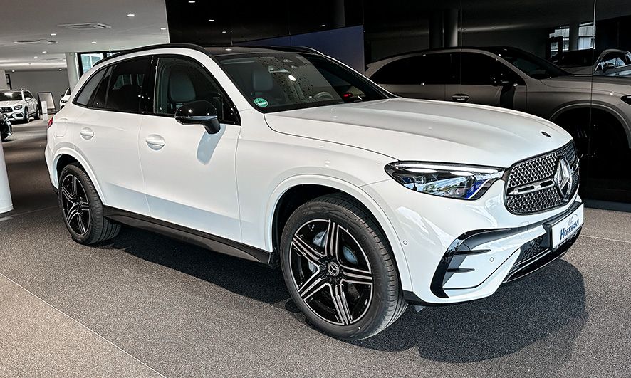 Mercedes-Benz GLC 300 de 4M AMGLiADPl+DigiL+Pano+AHK+Distronic