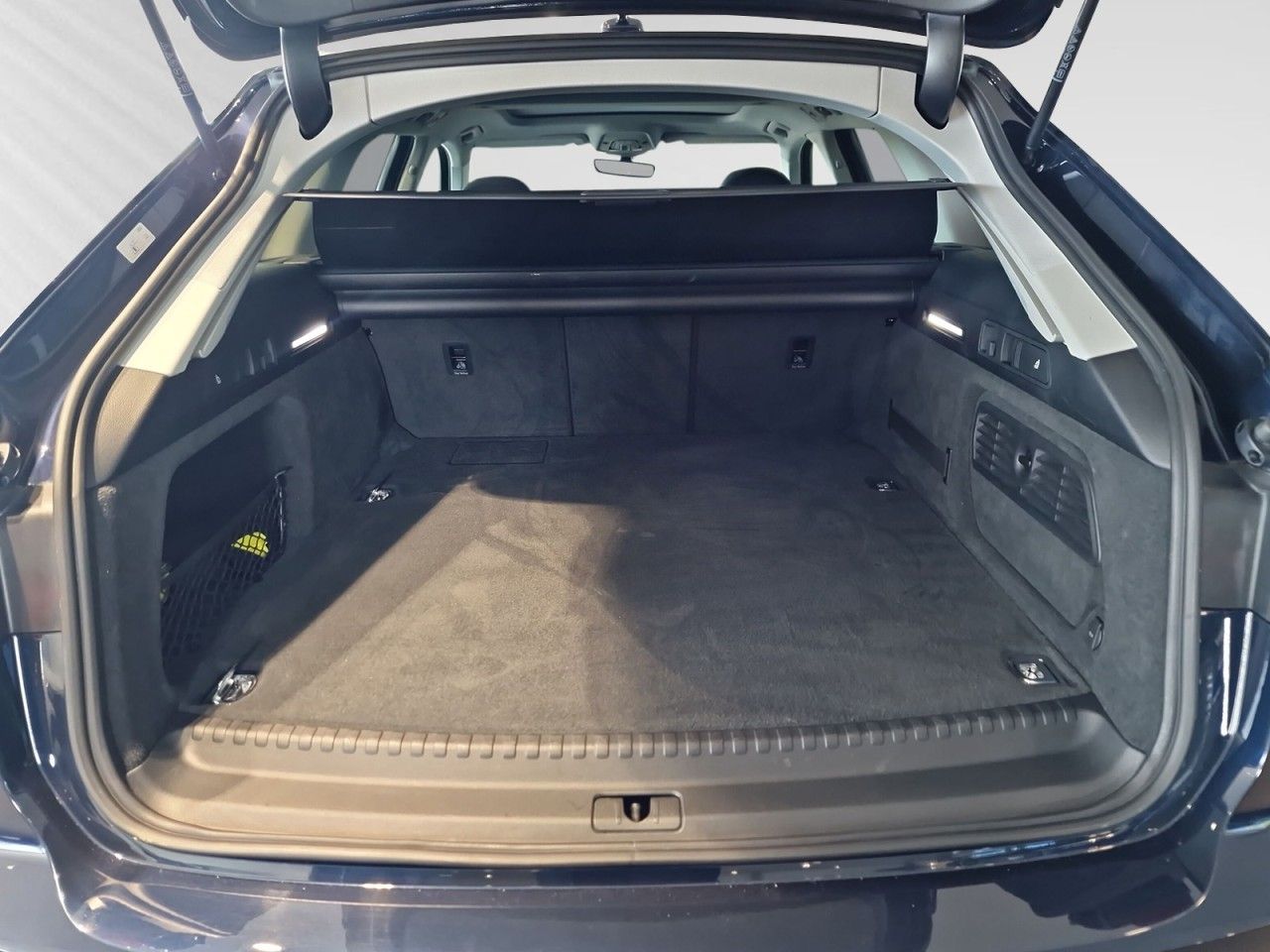 Audi A6 Avant 50 TFSI e quattro Sport S-tronic - Samsaru's Car Outlet