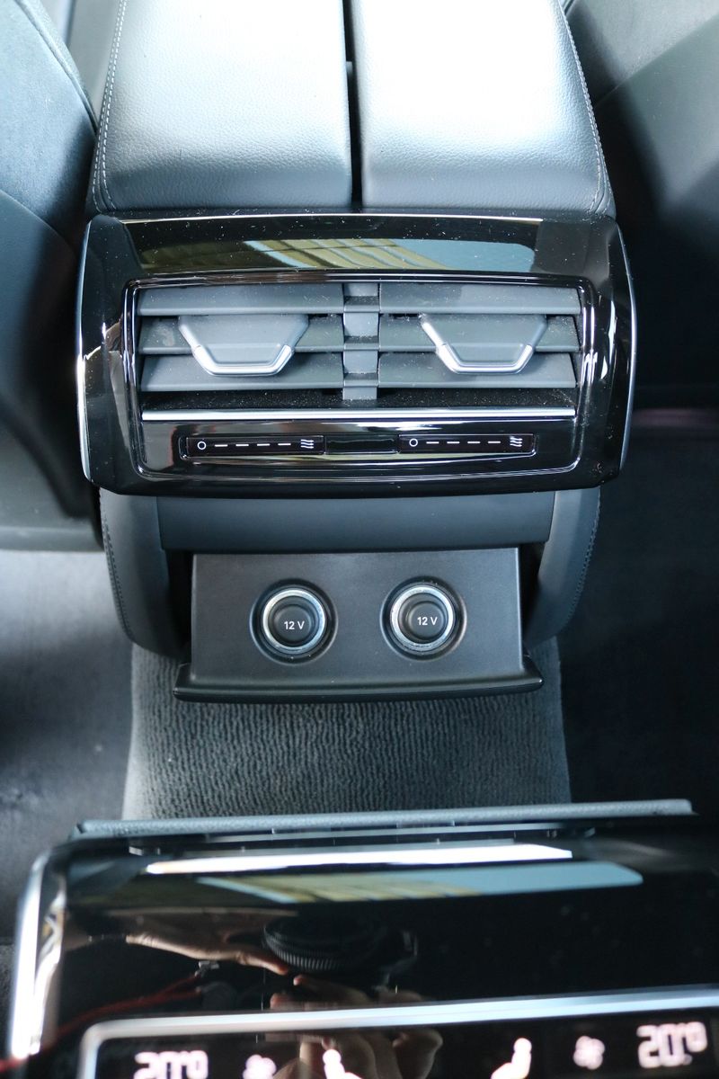 Audi A8 55 TFSI quattro - Samsaru's Car Outlet