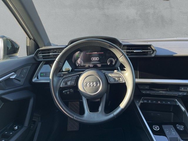 Audi A3 Sportback 40 TFSI e S-tronic S-line AHK LED