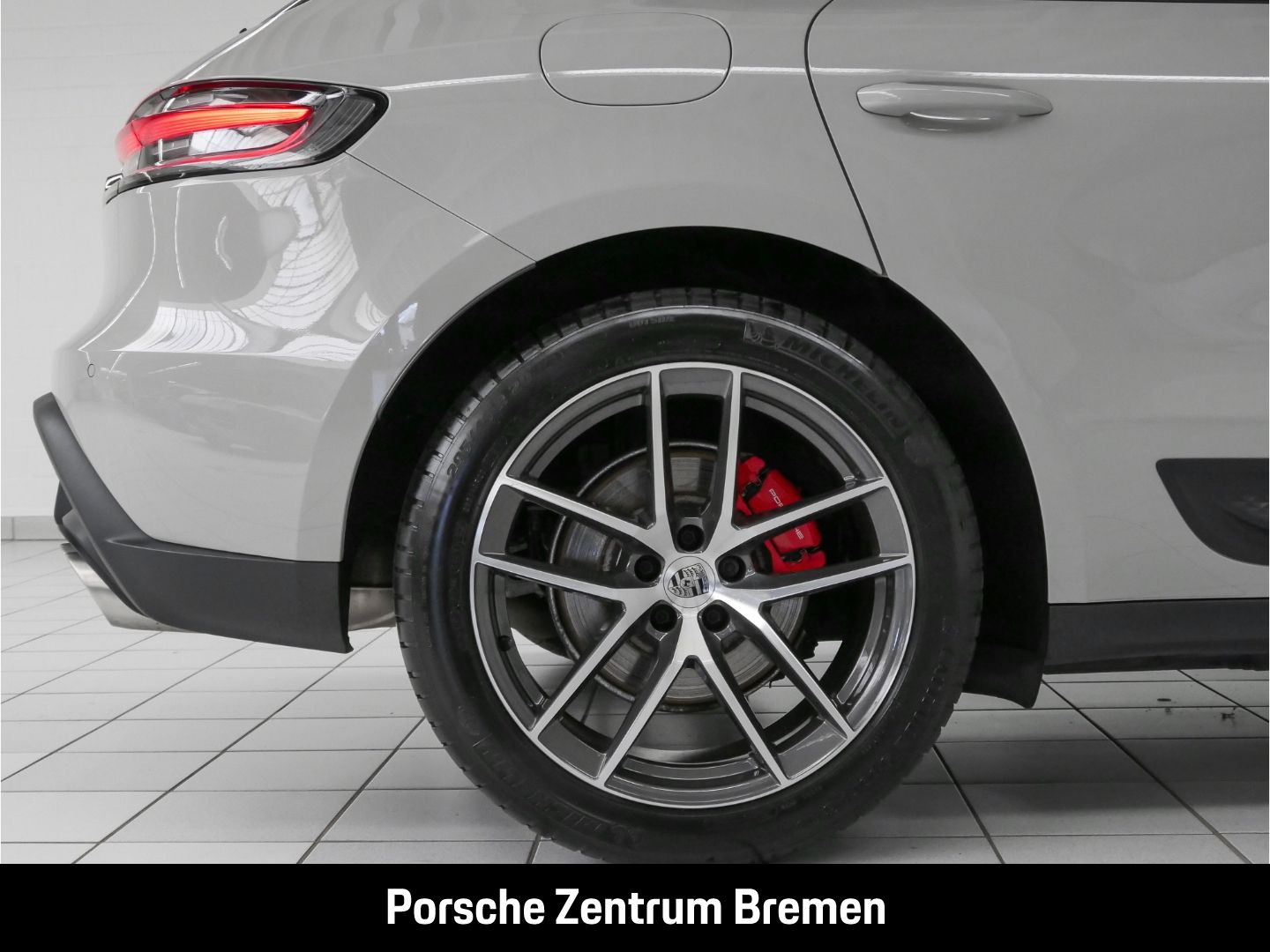 Porsche Macan S - Samsaru's Car Outlet