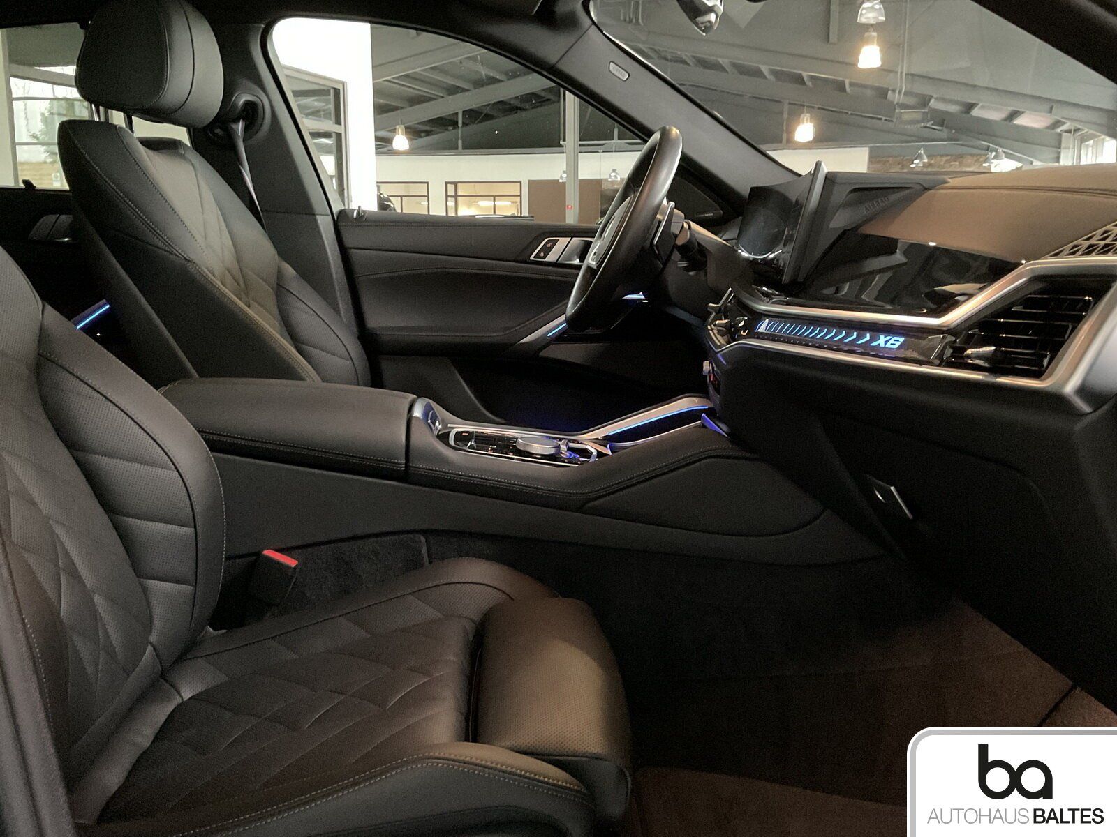 BMW X6 xDrive 30d M Sport 22"/Pano/HK/DrivPro/Luft/A