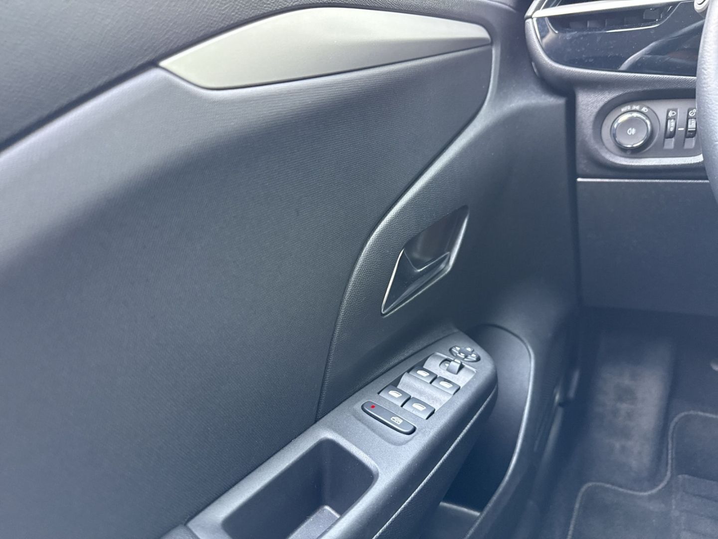 Opel Corsa Edition - Samsaru's Car Outlet
