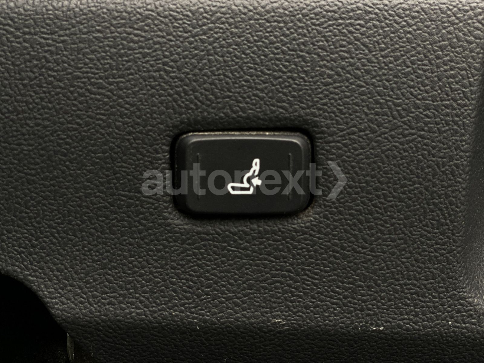 Toyota Corolla 2.0 Hybrid Business Edition - Samsaru's Car Outlet
