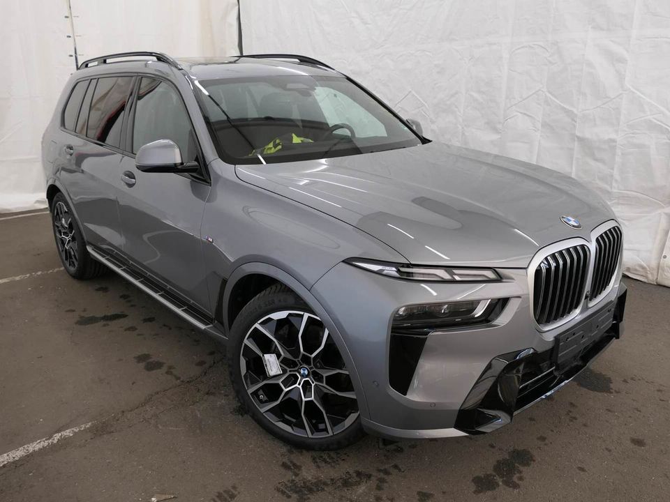 BMW X7 xDrive40i M Sportpaket*Standhzg*ab 3,49% eff.