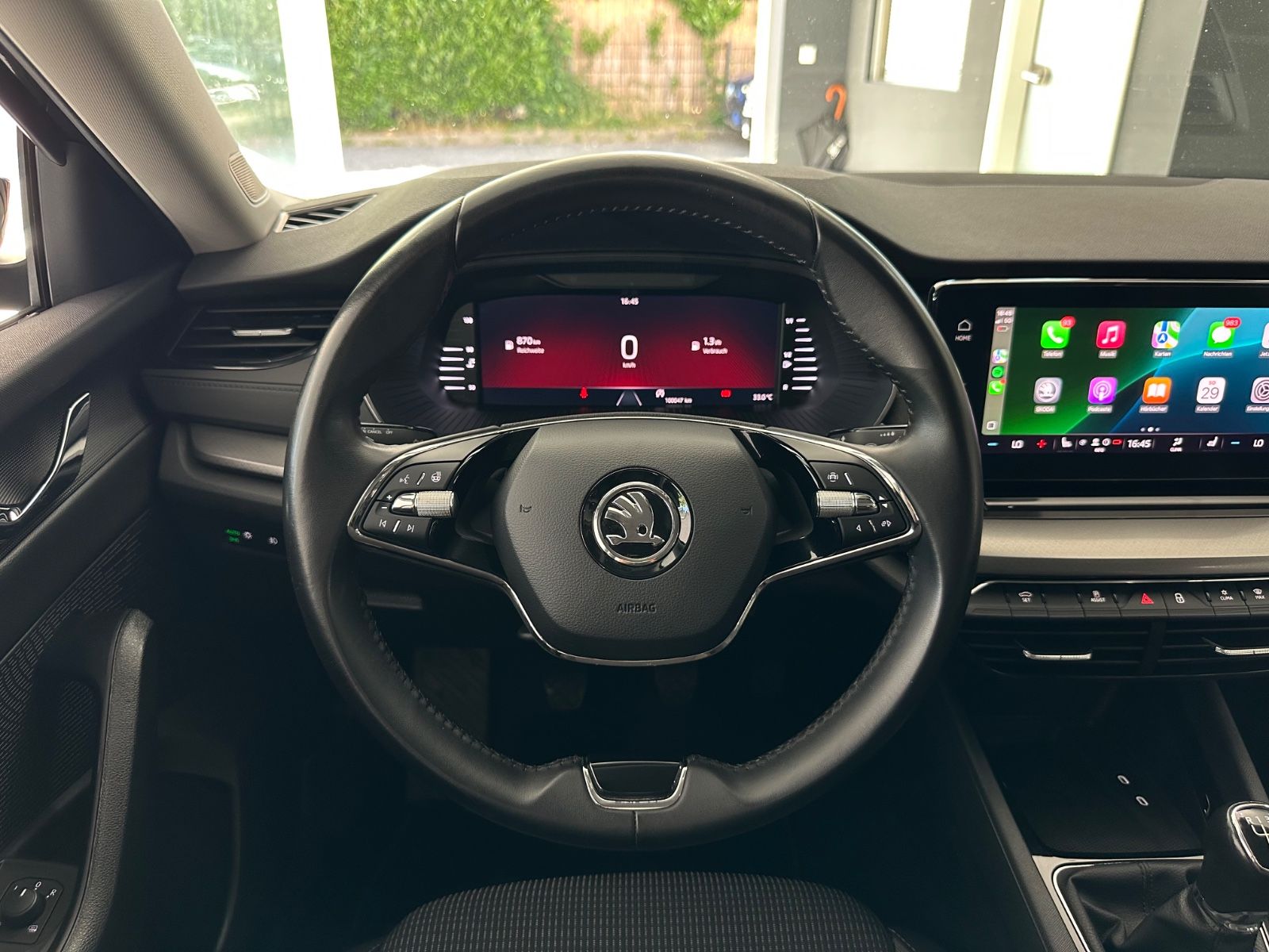 Skoda Octavia Combi Ambition - Samsaru's Car Outlet