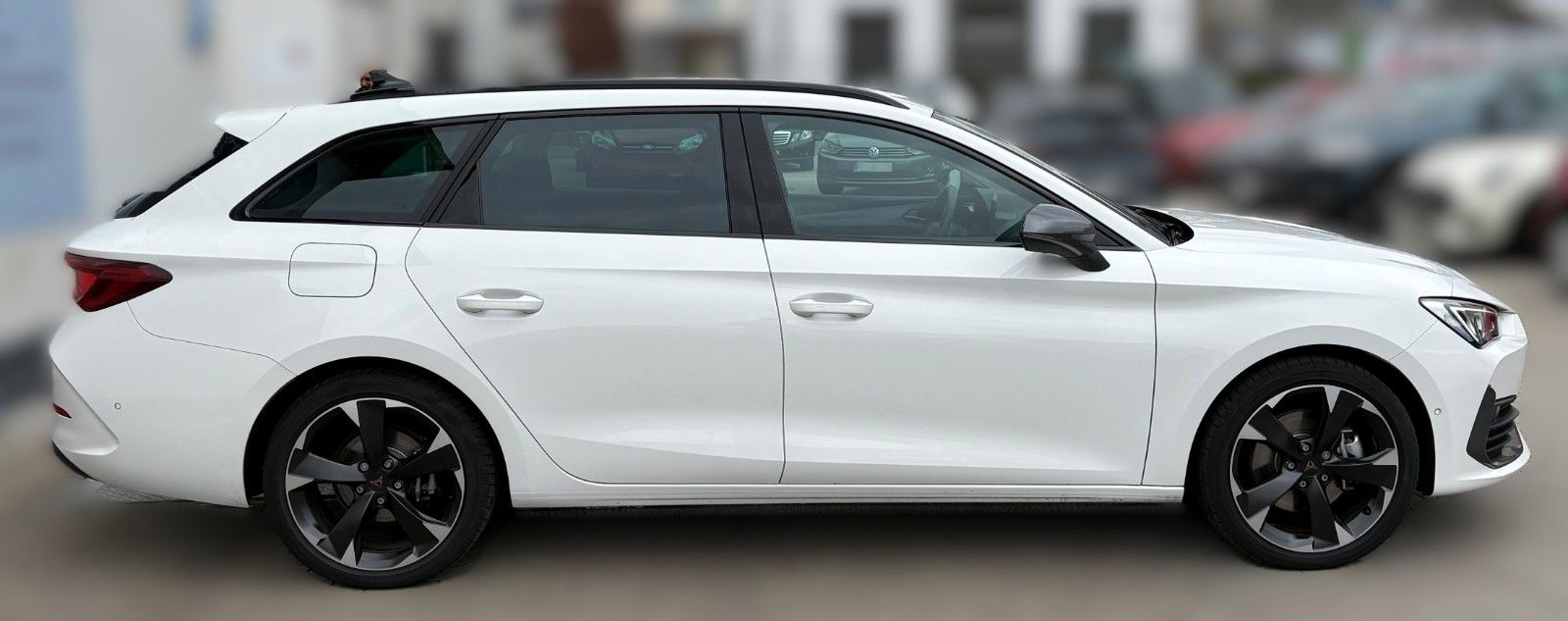 Cupra Leon 1.5 ST e-Hybrid - Samsaru's Car Outlet