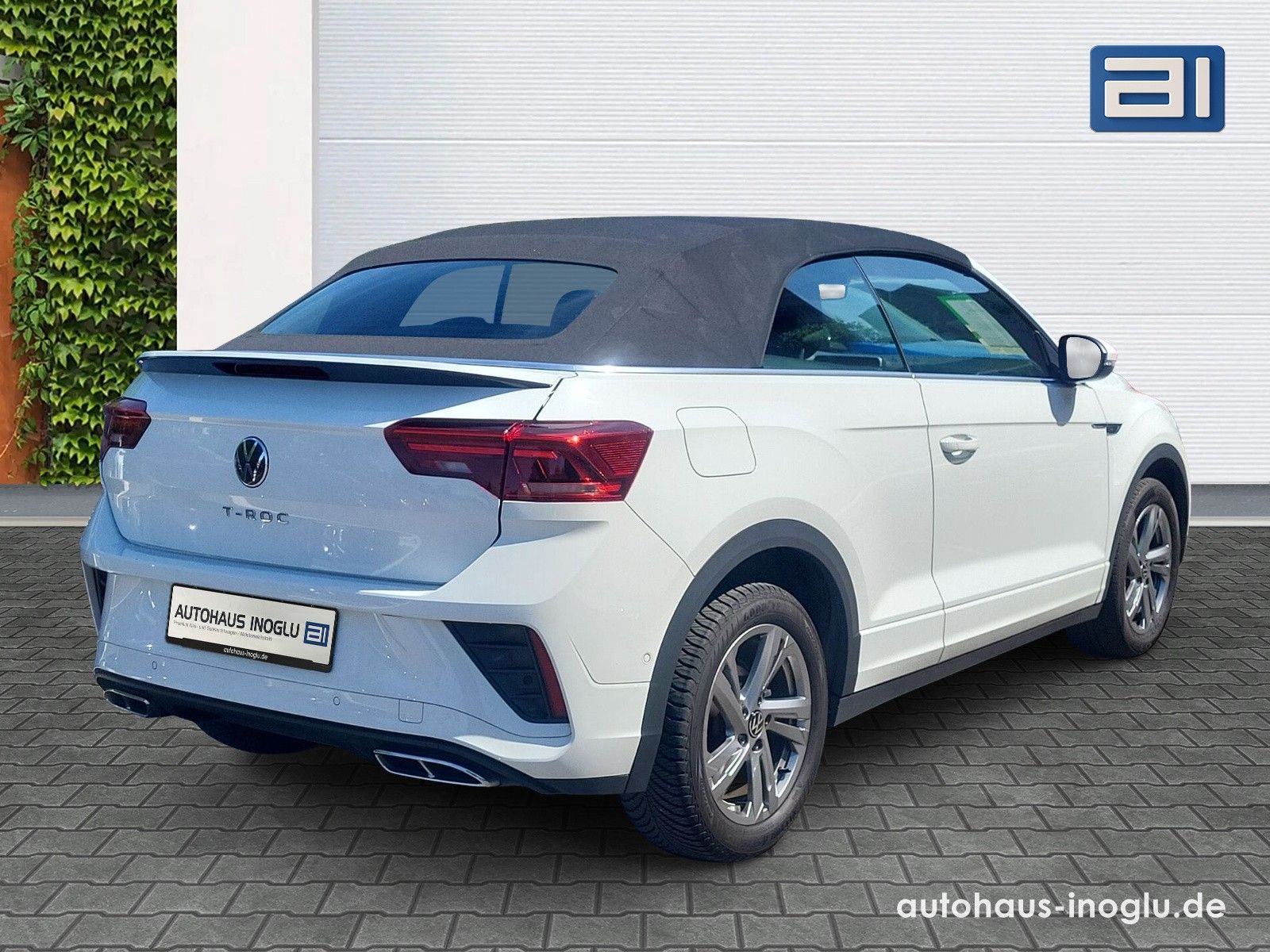 Volkswagen T-Roc 1.5 TSI R-Line - Samsaru's Car Outlet