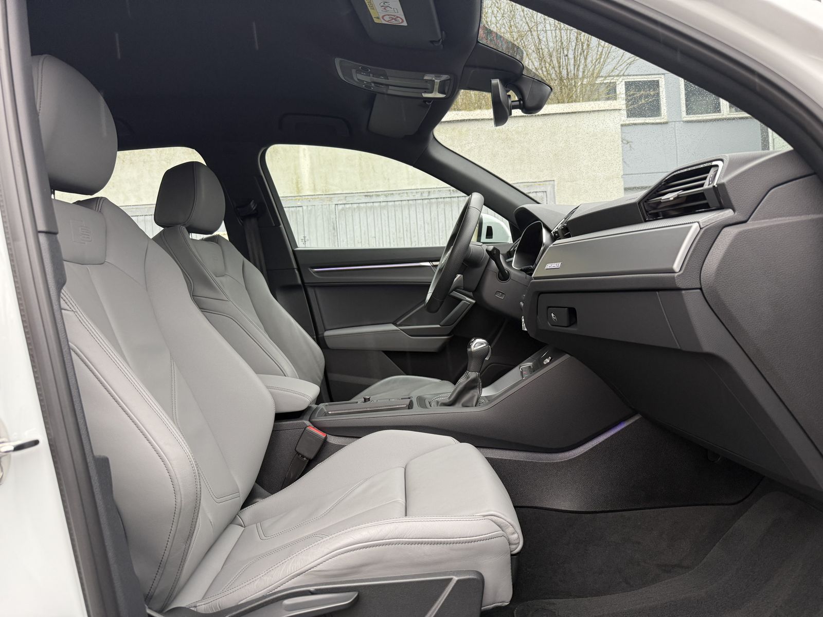 Audi Q3 45 S line - Samsaru's Car Outlet