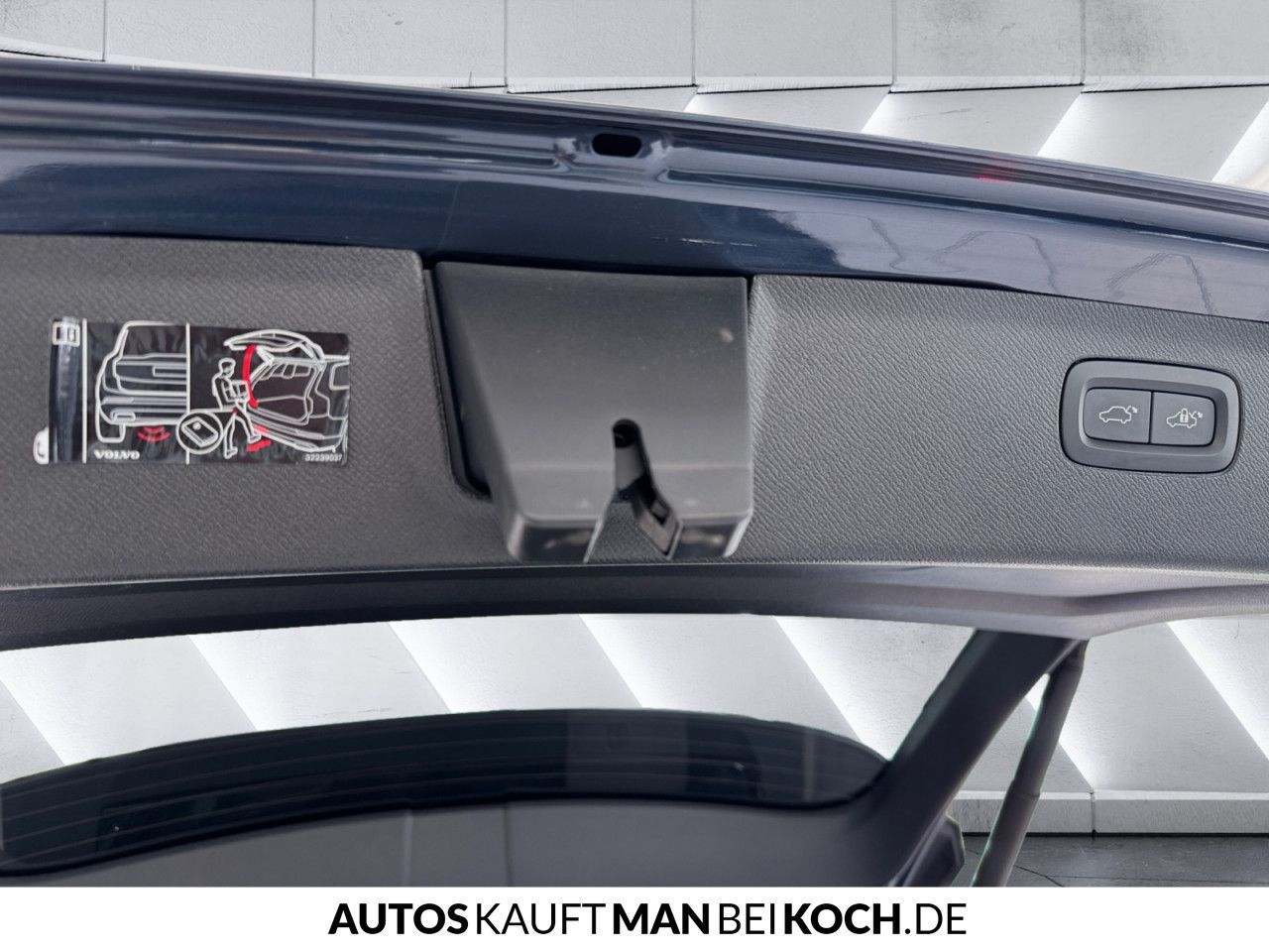 Volvo XC90 B6 AWD Ultimate Dark HIGH-END StandHzg