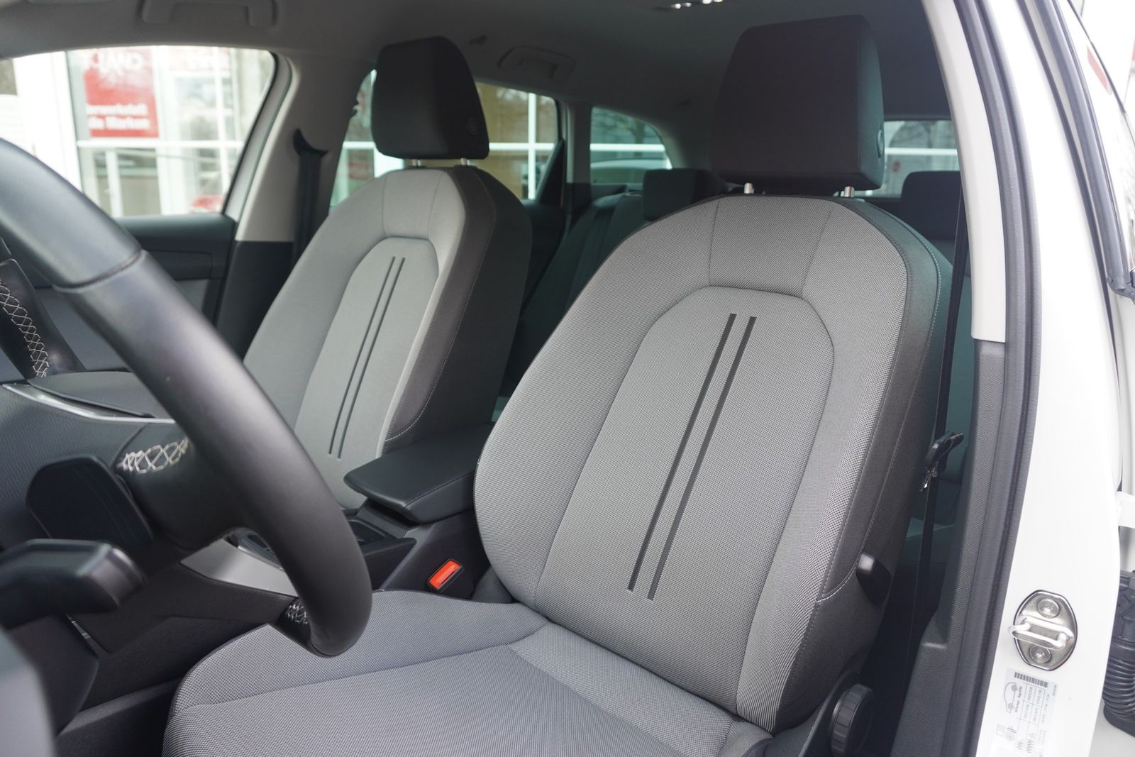 Seat Leon ST 2.0 TDI DSG LED Navi ACC DAB AHK Kamera