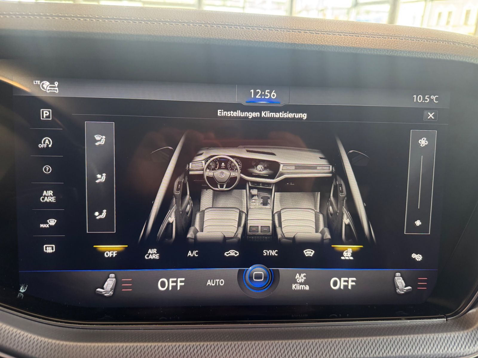Volkswagen Touareg R-Line Pano IQ LIGHT Exterieur Black Sty