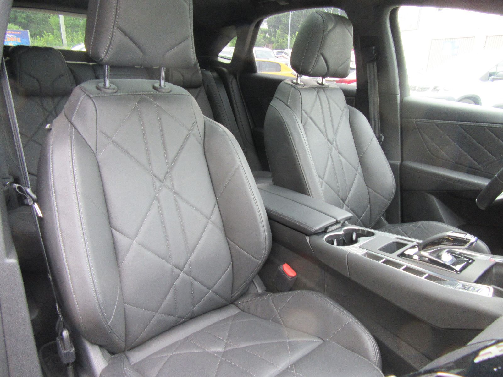 DS Automobiles DS7 Crossback Rivoli PT 180 EAT8*Pano*Sitzheiz*