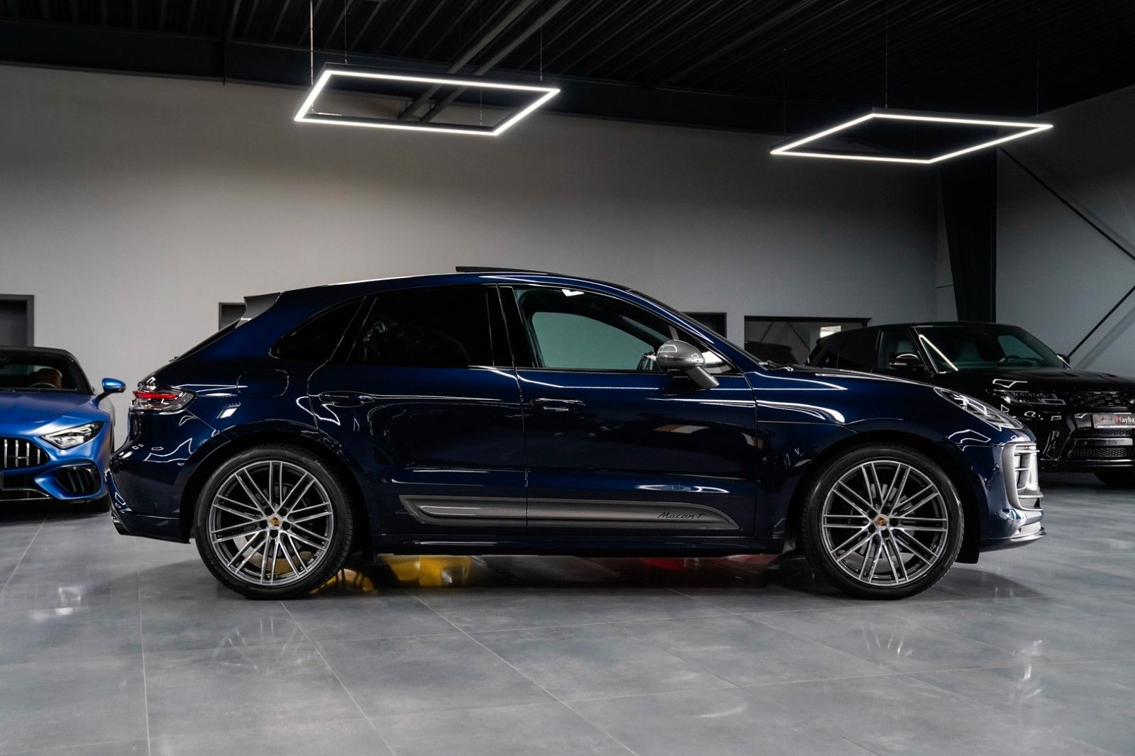 Porsche Macan T - Samsaru's Car Outlet