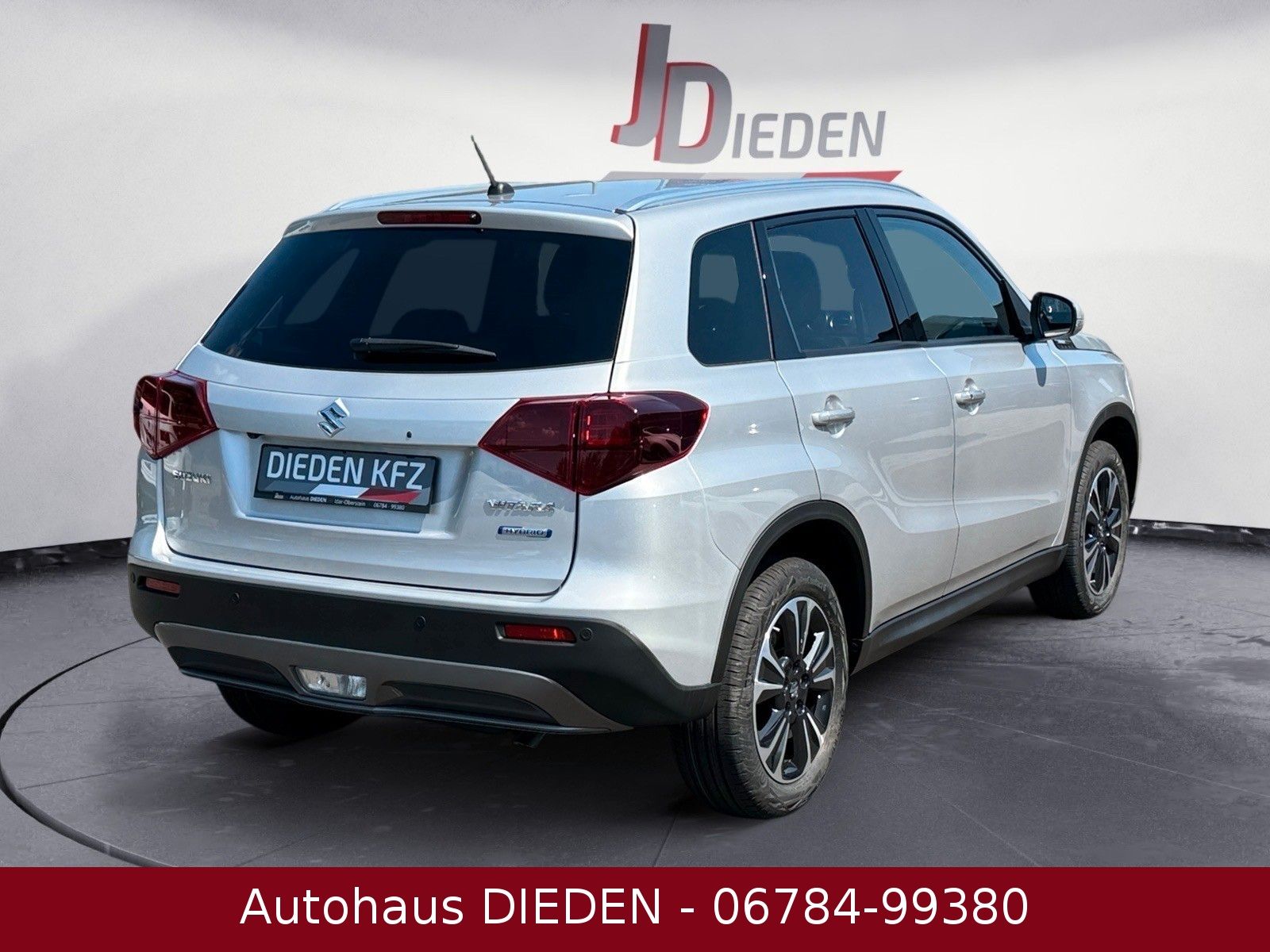 Suzuki Vitara 1.4 Mild-Hybrid Club 2WD - Samsaru's Car Outlet