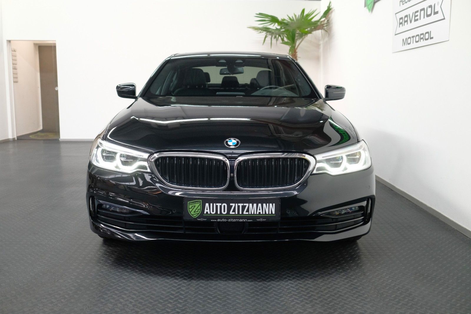 BMW 520d xDrive SportLine/SCHIEBEDACH/BUSINESS/HEADU