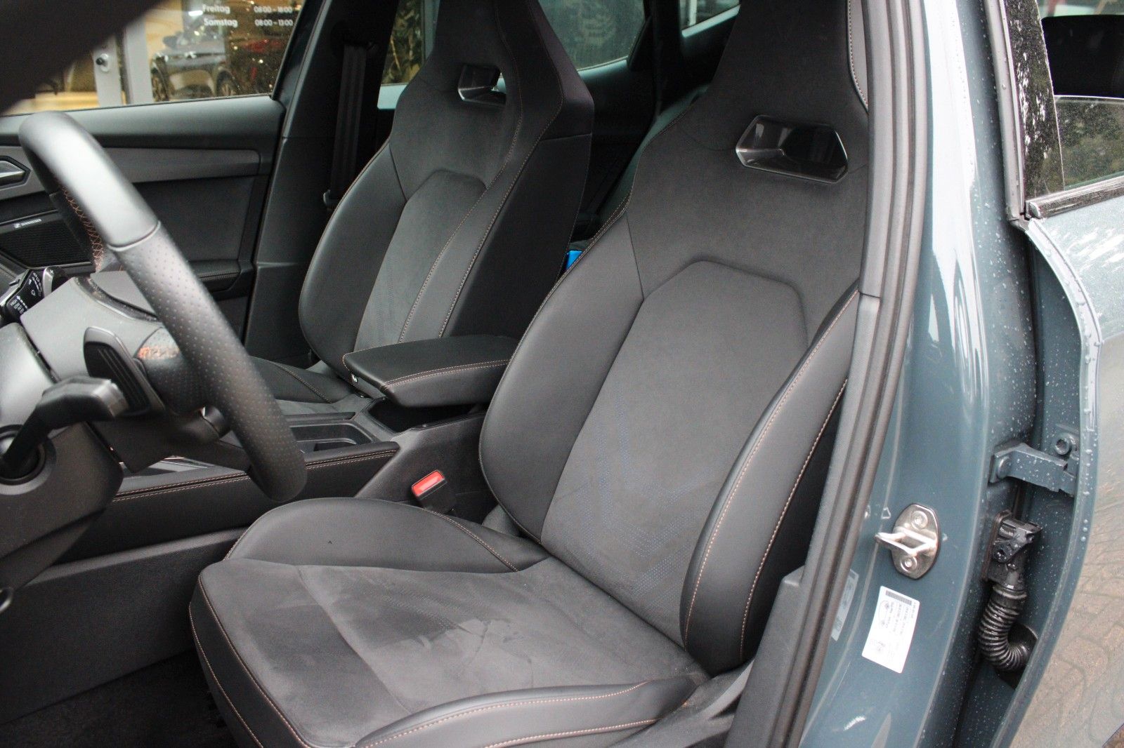 Cupra Formentor VZ 1.5 e-Hybrid DSG +AHK+360°+ACC+SHZ+