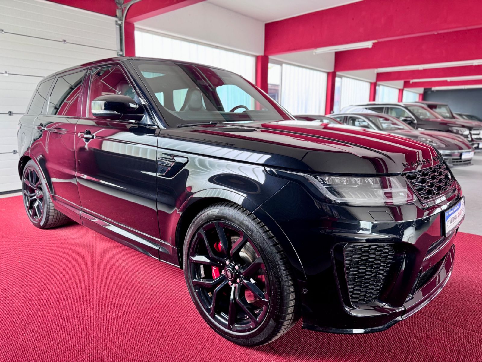 Range Rover Sport SVR - Samsaru's Car Outlet