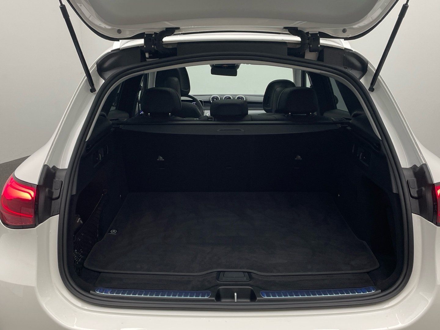 Mercedes-Benz GLC 300 d 4M AMG Digital Panorama Standhzg. AHK