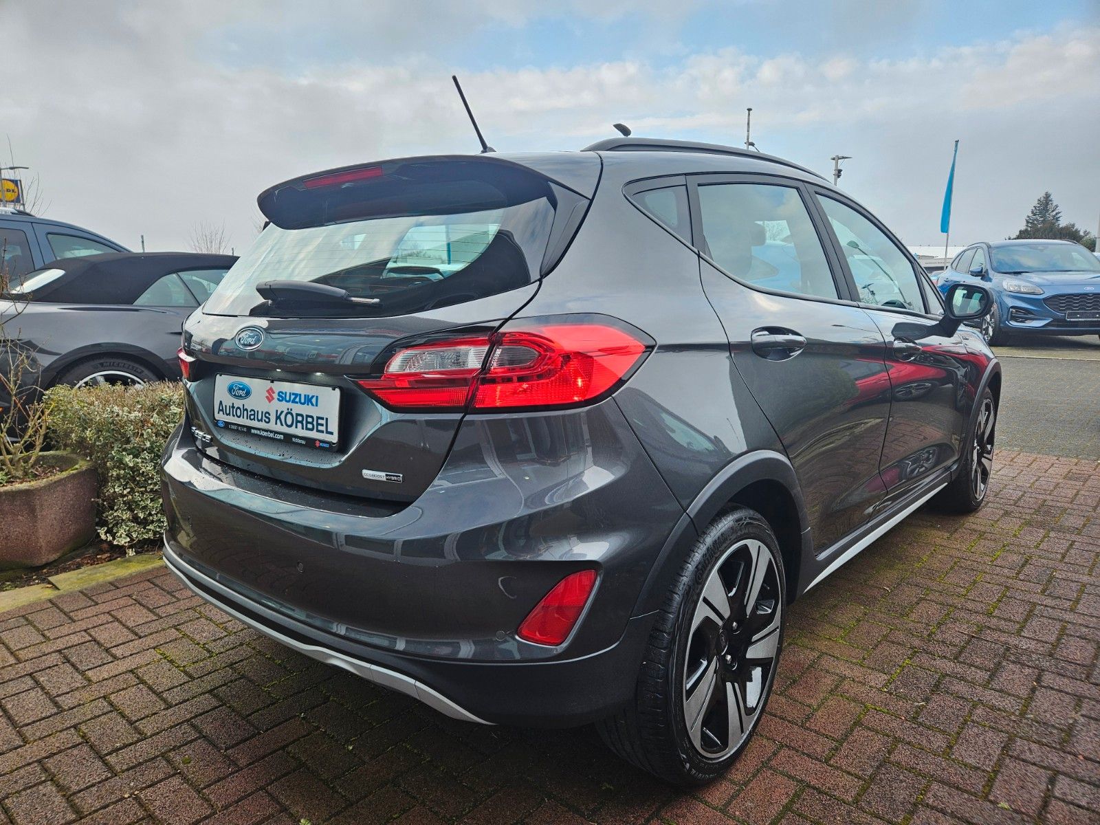 Ford Fiesta Active - Samsaru's Car Outlet