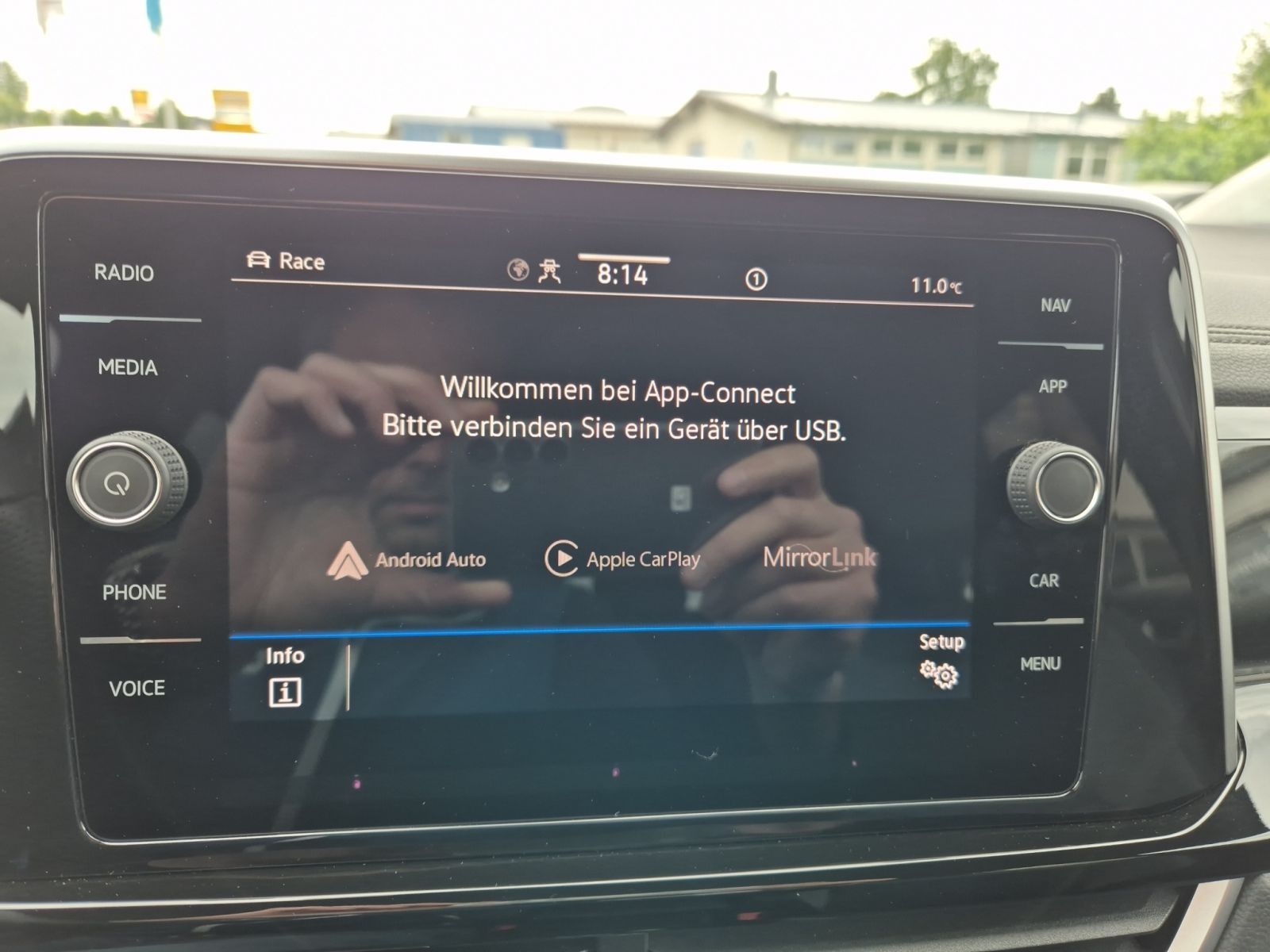 Volkswagen T-Roc R 2.0 TSI DSG 4M - Samsaru's Car Outlet