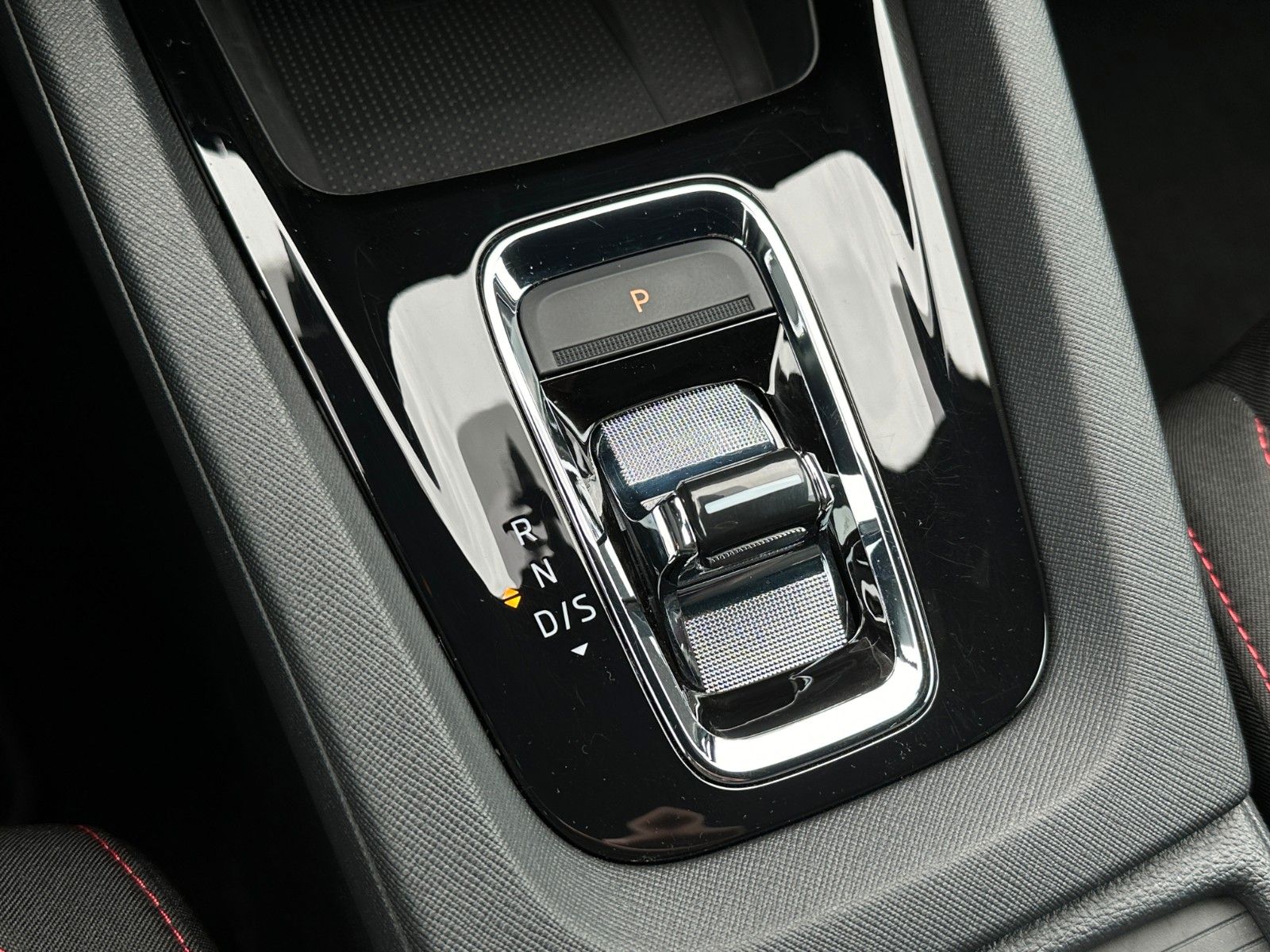 Skoda Octavia Combi RS 2.0TSi DSG - Samsaru's Car Outlet