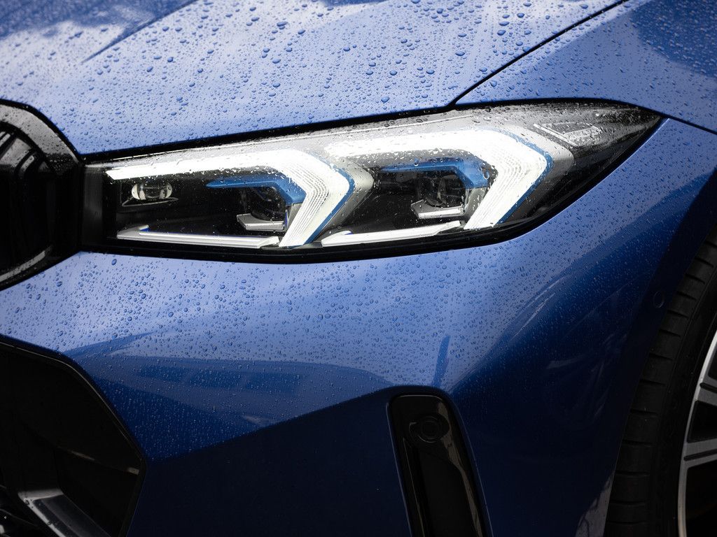 BMW 320d Touring xDrive M-Sportpaket - Samsaru's Car Outlet