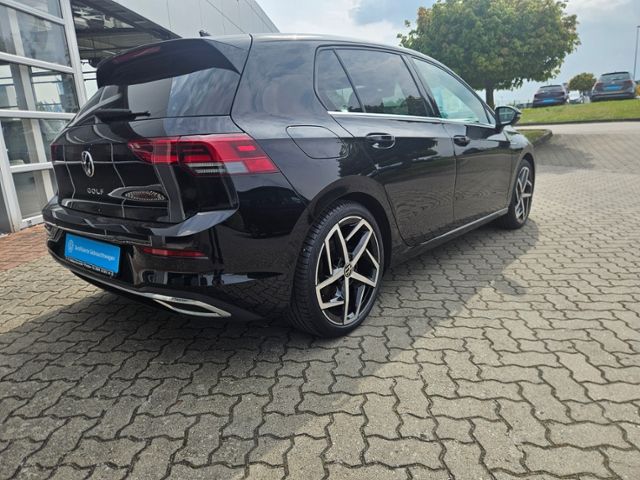 Volkswagen Golf VIII Style - Samsaru's Car Outlet