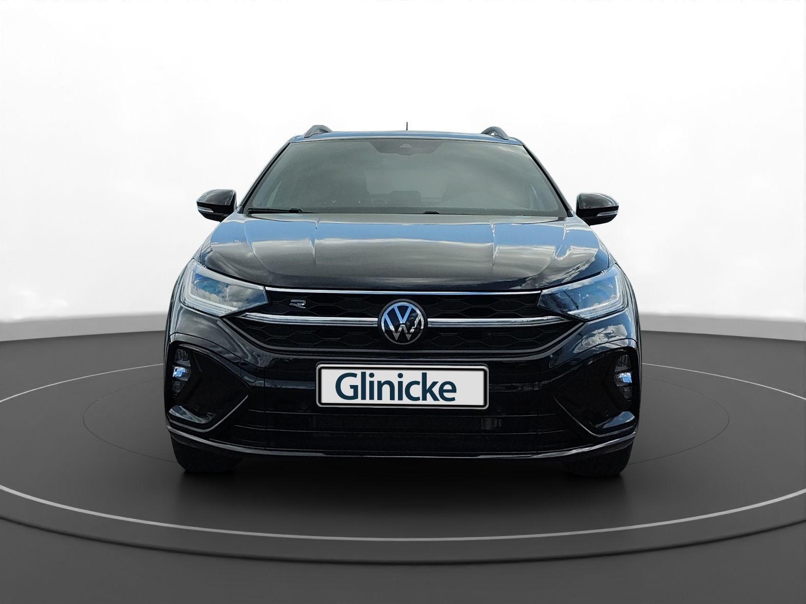 Volkswagen Taigo 1.5 TSI R-Line - Samsaru's Car Outlet