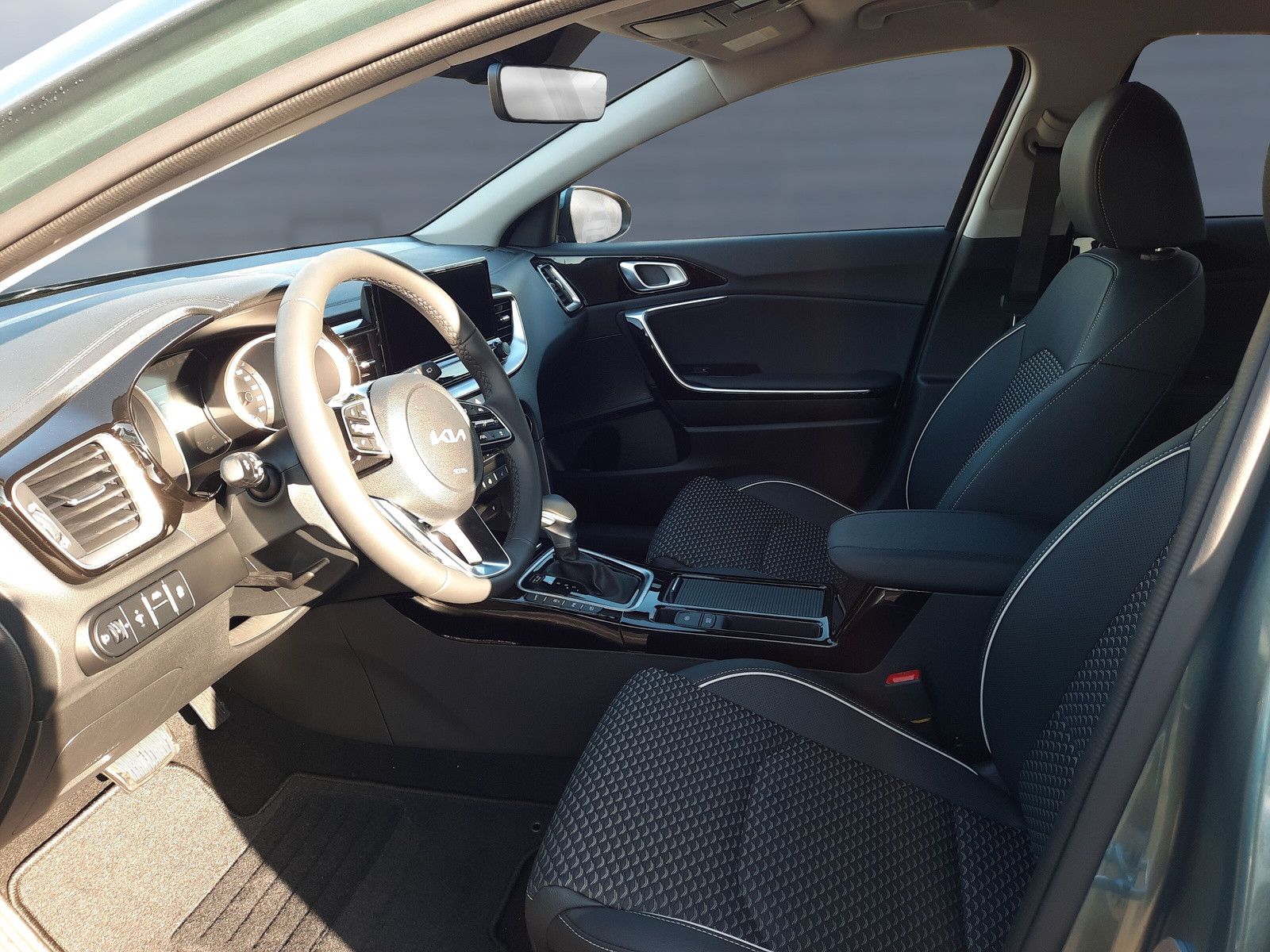 Kia XCeed 1.5 T GDI DCT Edition - Samsaru's Car Outlet
