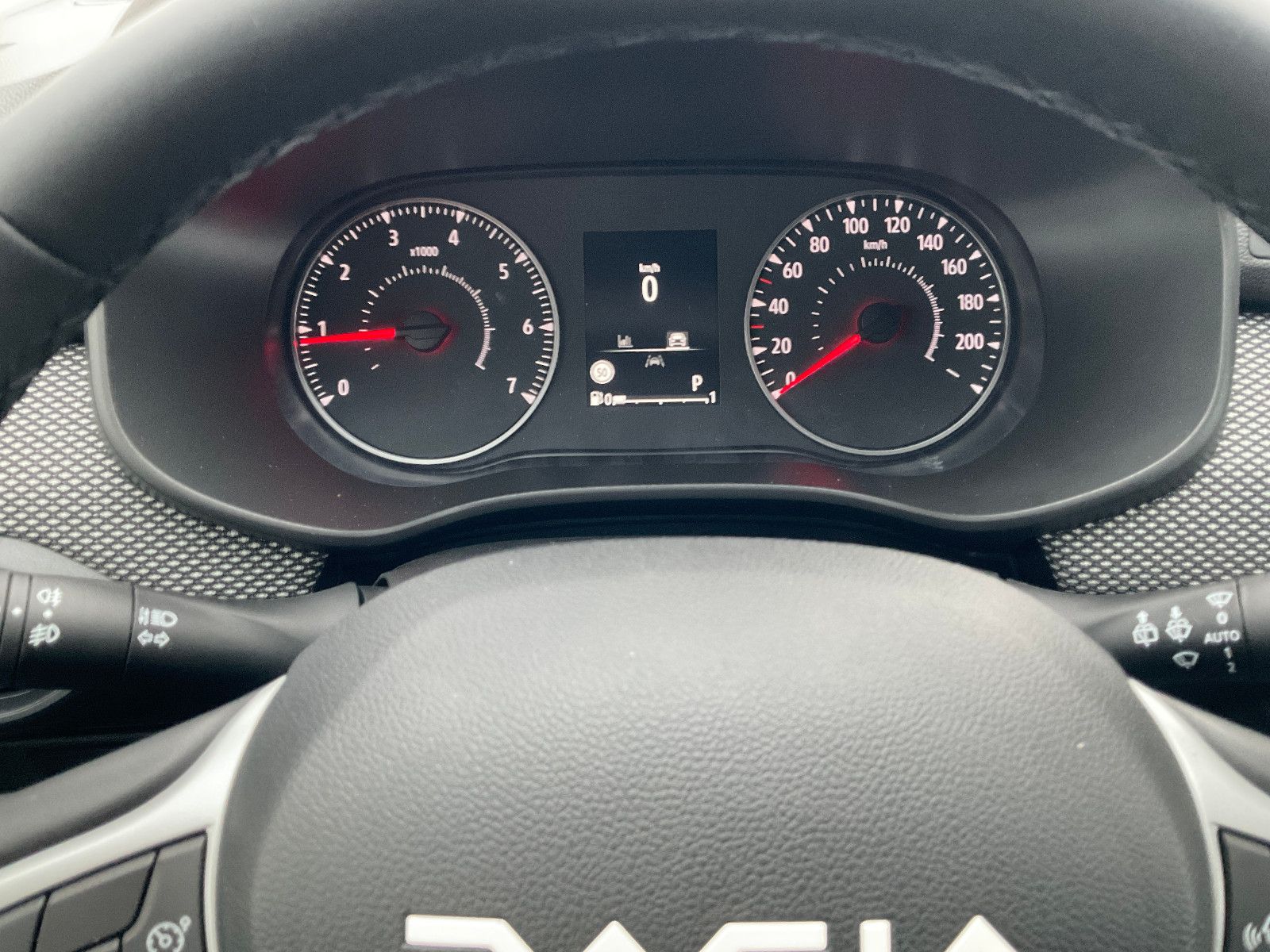 Dacia Sandero 1.0 TCe DSG Expression*Navi*LED*SHZ*Kame
