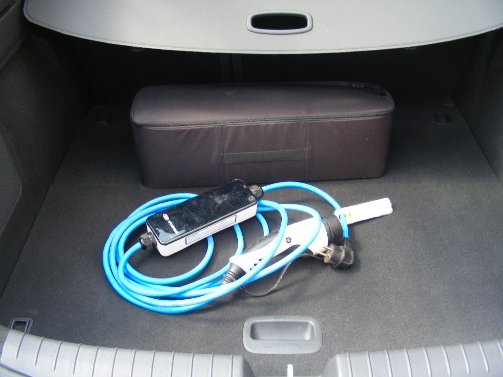 Hyundai IONIQ Elektro Trend - Samsaru's Car Outlet