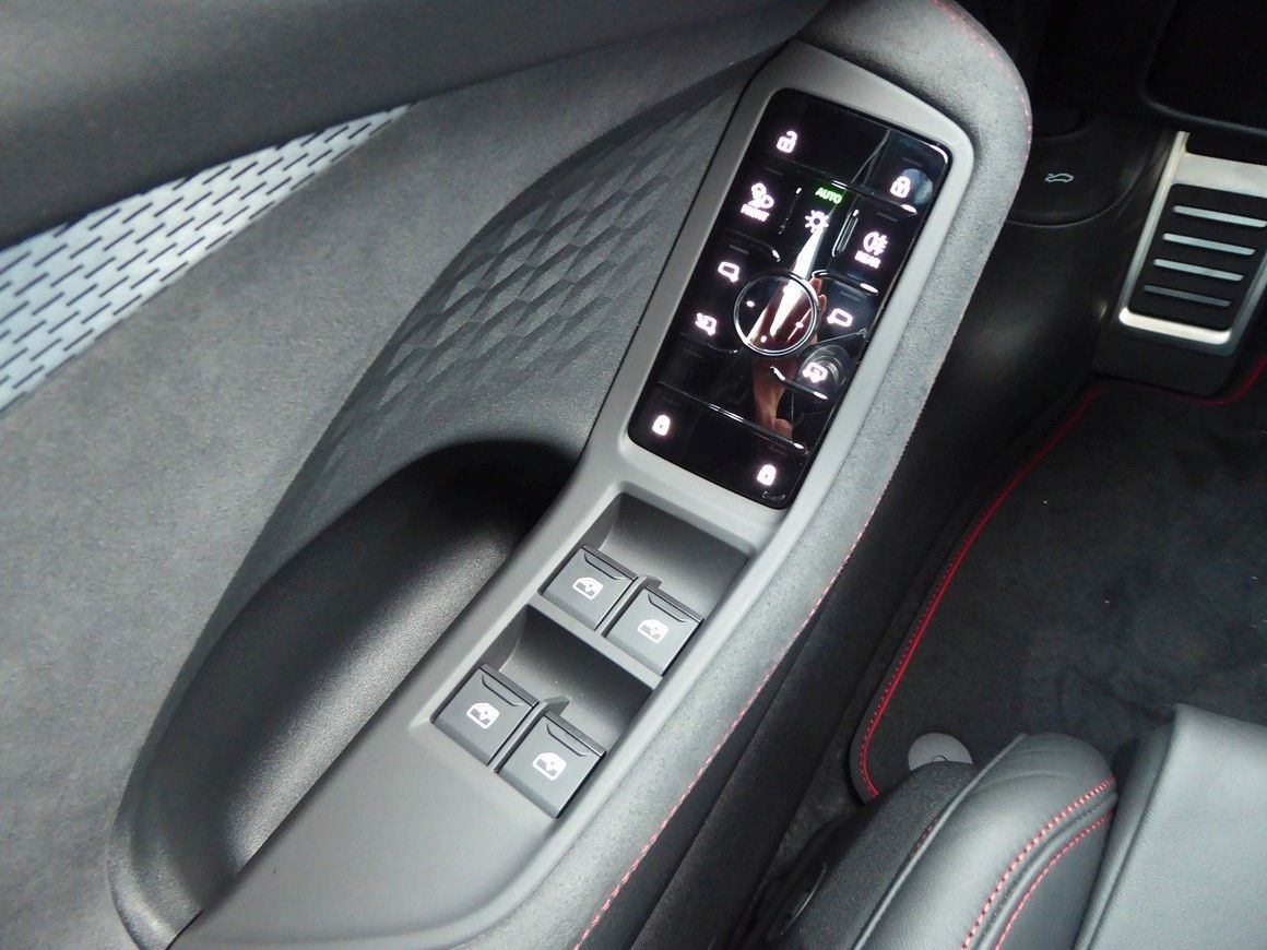 Audi A5 Avant 2.0 TDI quattro S line *MMI*Keyless*