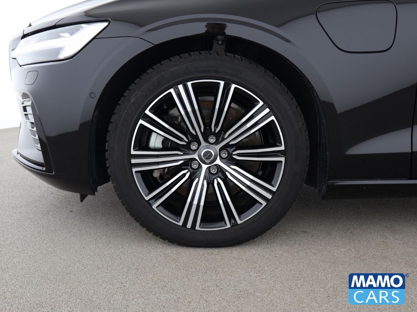 Volvo V60 T6 Recharge AWD Plus Dark Plug-In Hybrid