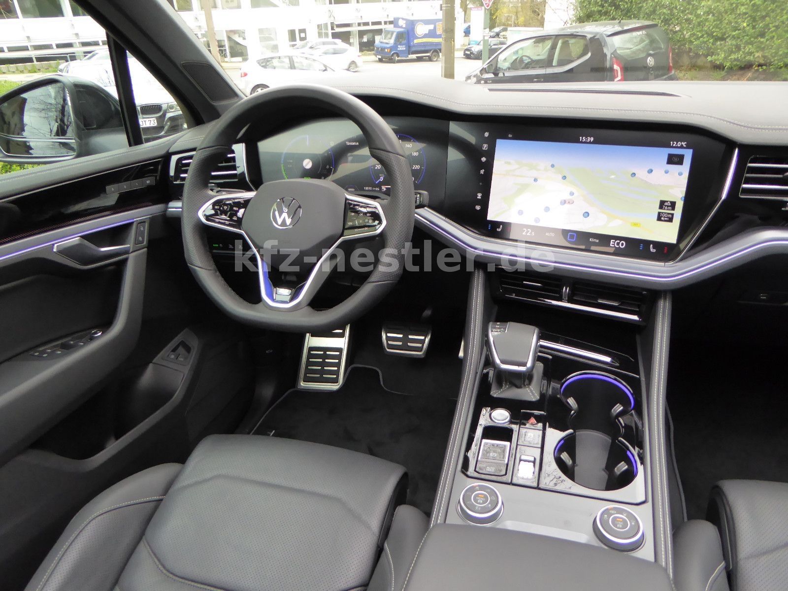 Volkswagen Touareg R eHybrid - Samsaru's Car Outlet