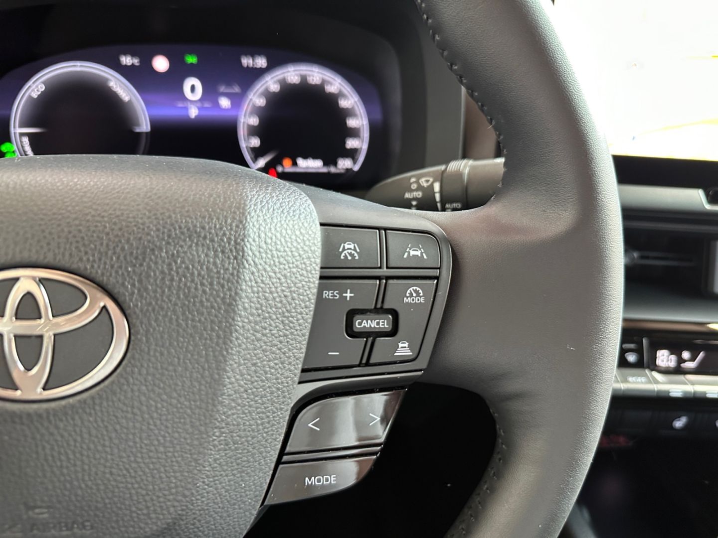 Toyota C-HR 1.8 Hybrid Team D *Technik-Paket*Kamera*SHZ