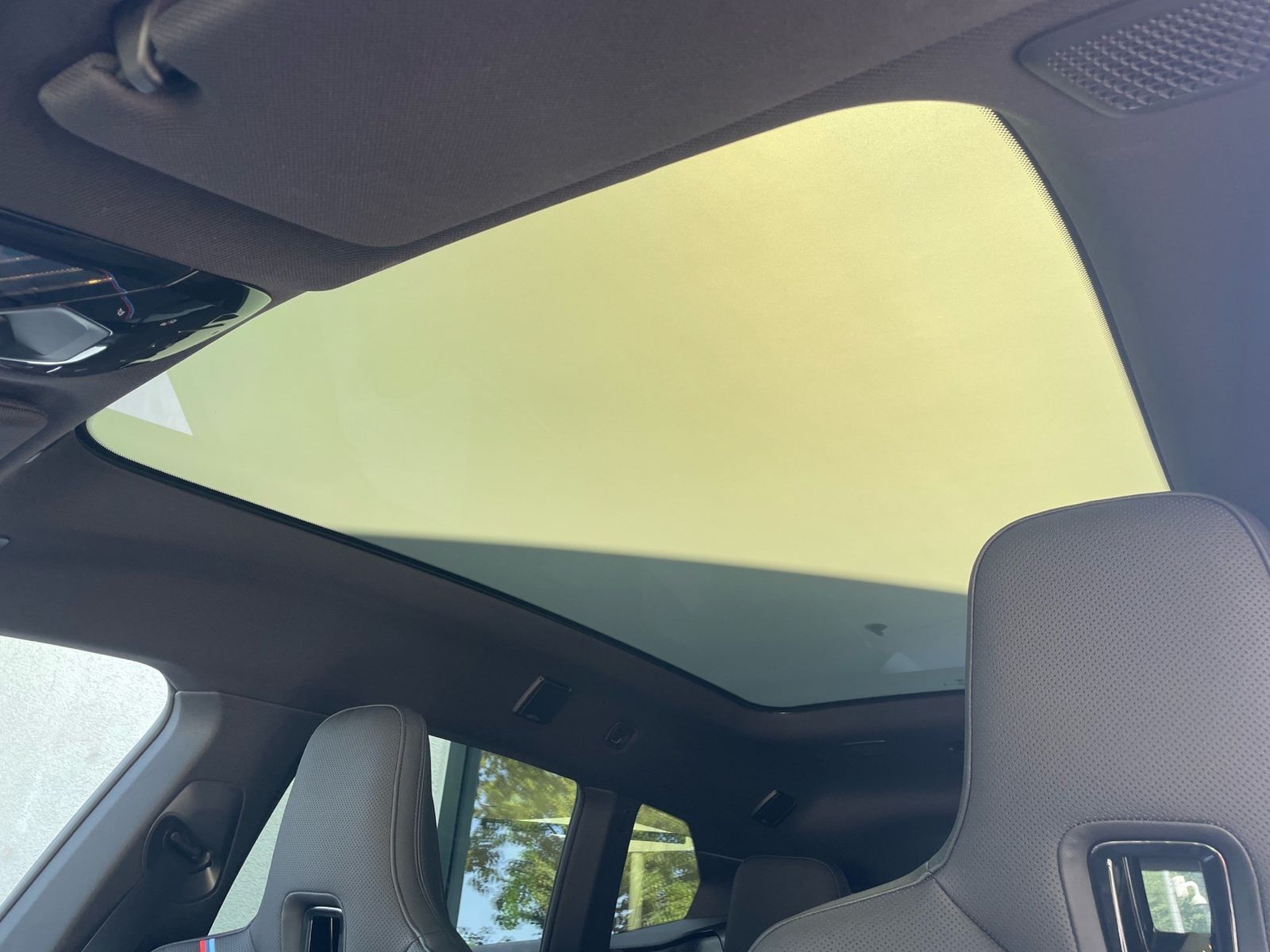BMW iX xDrive60 M Sport Pro || Pano AHK Autobahnass