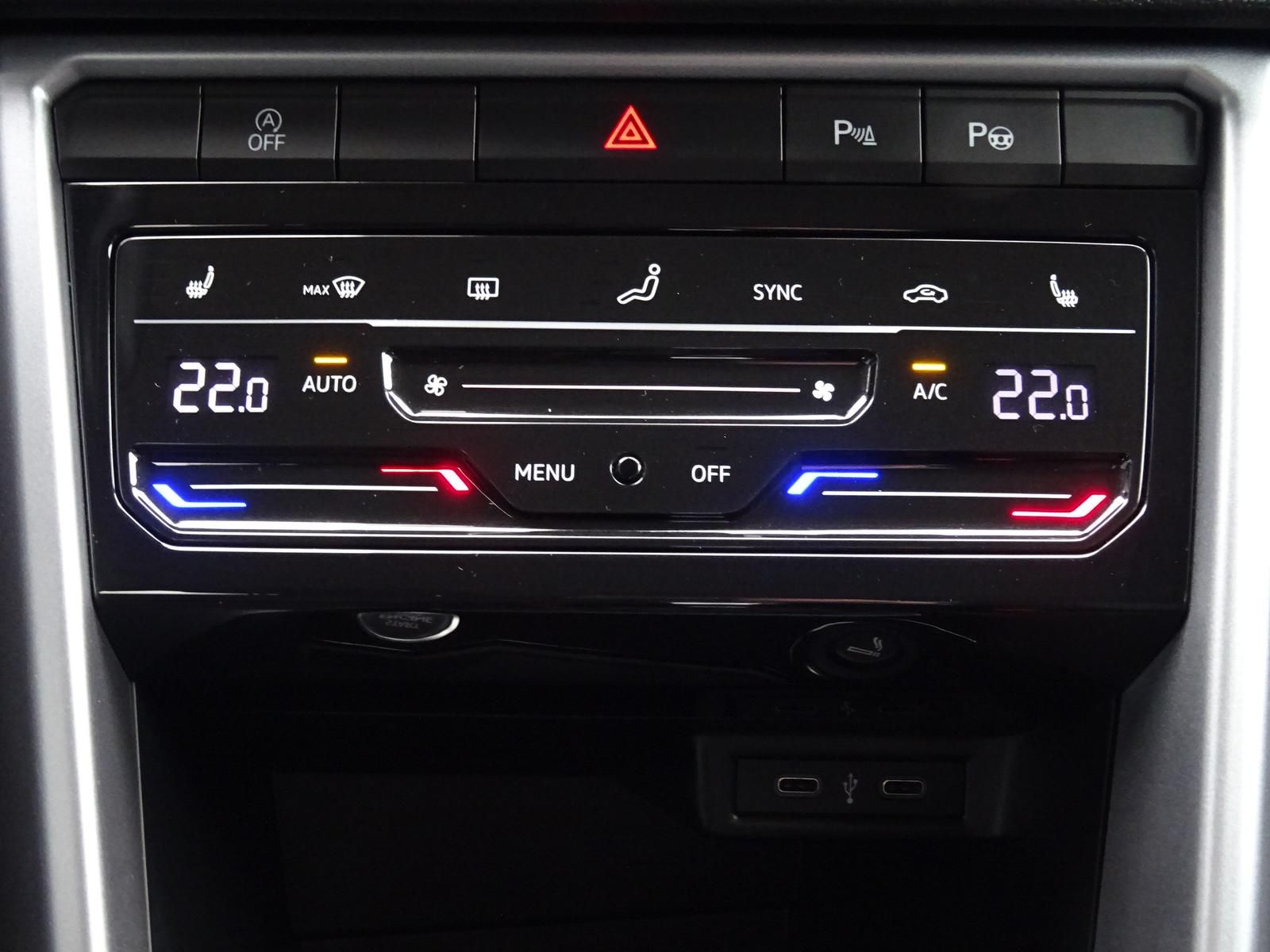Volkswagen T-Roc 1.5 TSI ACT DSG Life - Samsaru's Car Outlet