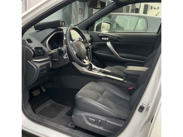 Mitsubishi Eclipse Cross Plus Select Black Hybrid 4WD 2.4 M