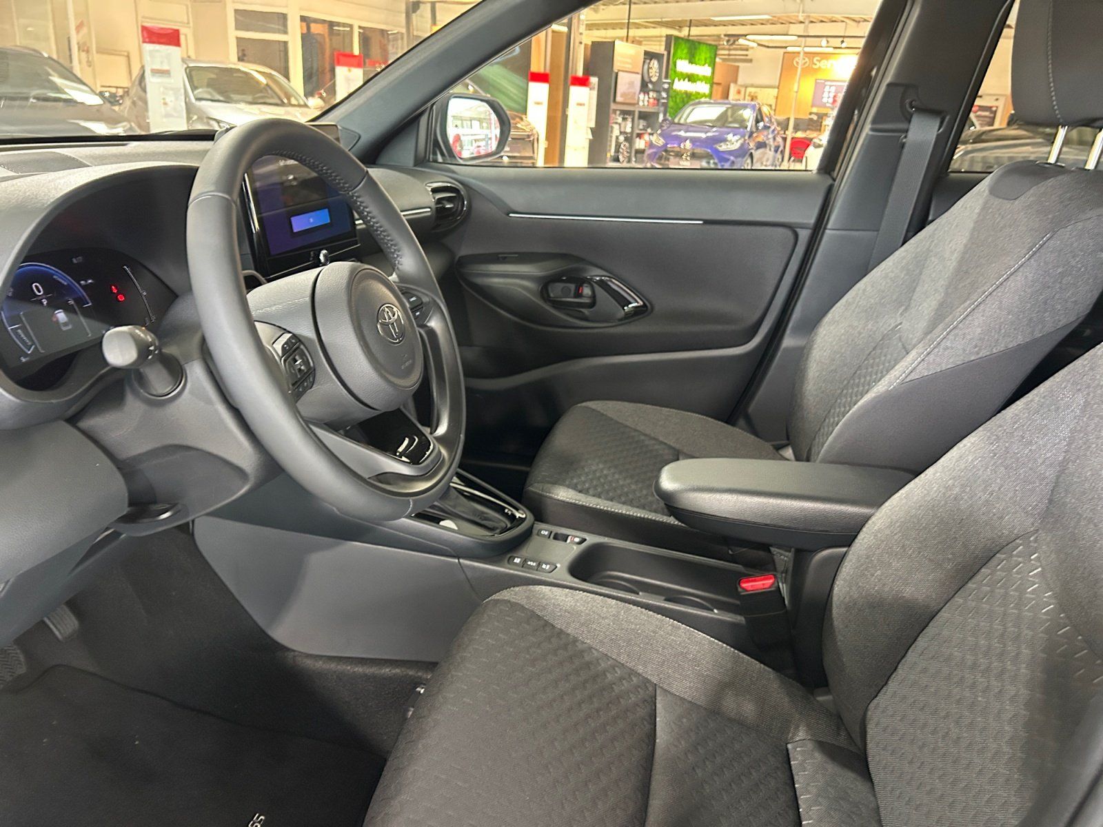 Toyota Yaris Cross 5-Türer Teamplayer 1.5L Hybrid 96 kW