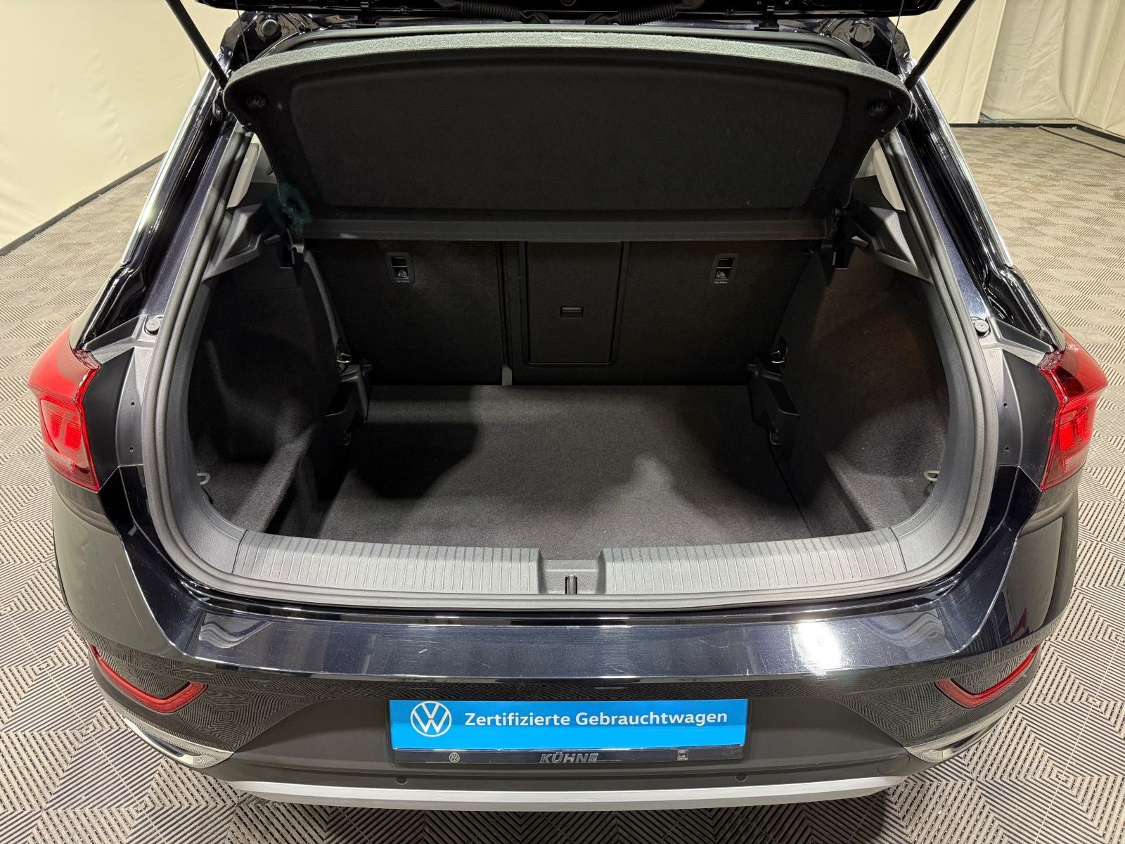 Volkswagen T-ROC Style 1.5 TSI DSG - Samsaru's Car Outlet