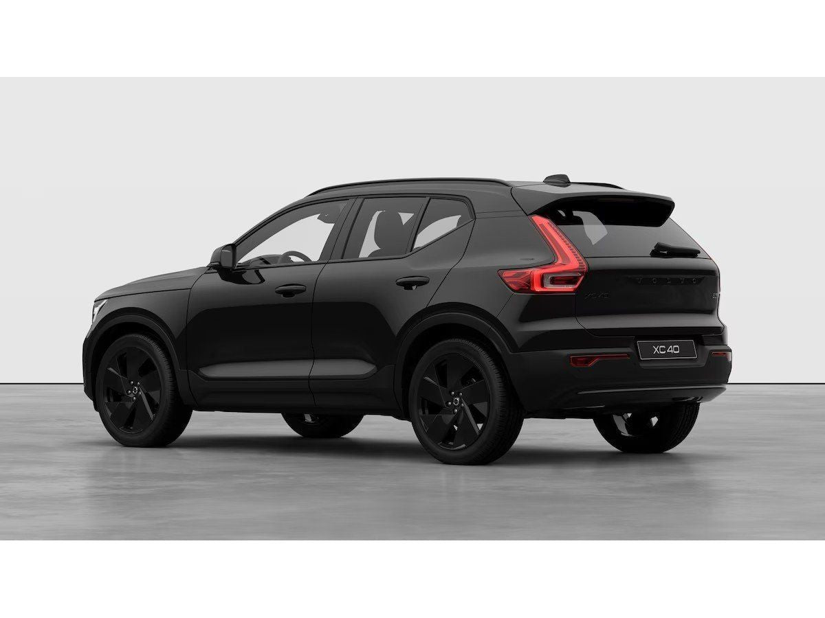 Volvo XC40 B3 Benzin Plus Black - Samsaru's Car Outlet