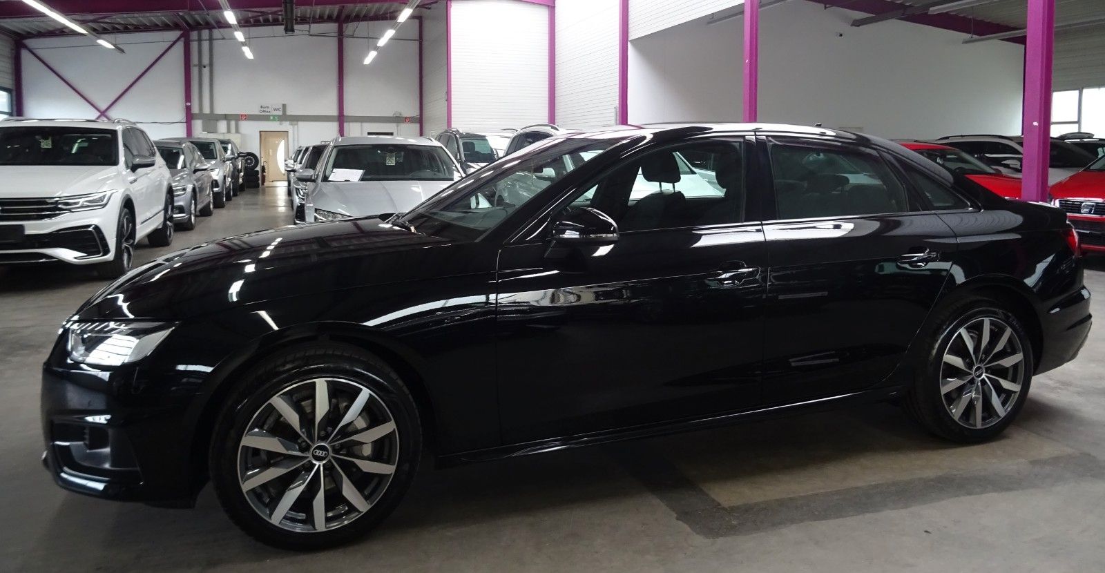 Audi A4 40 2.0 TDI QUATTRO*OPTIK SPORT PAKET*