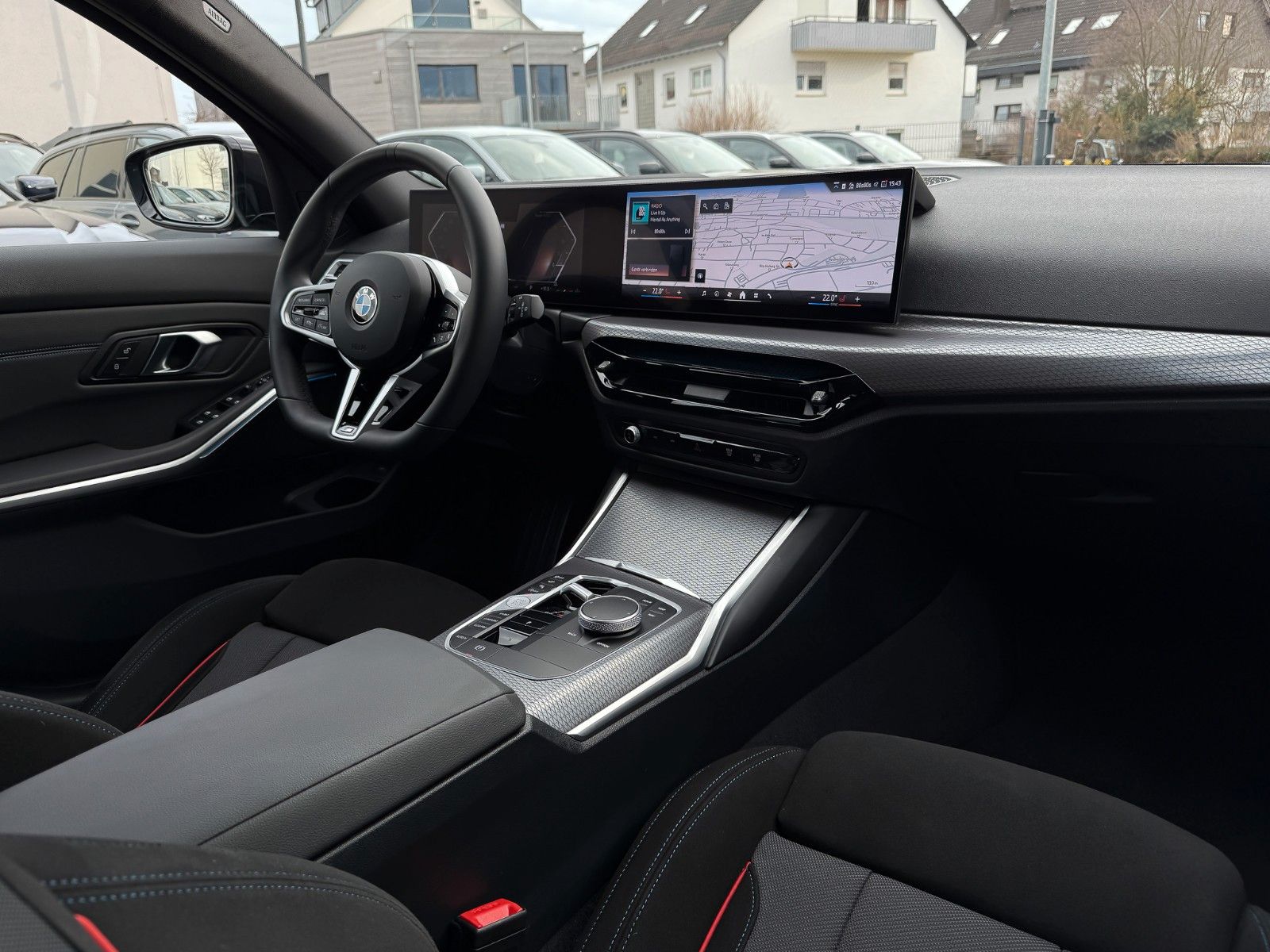 BMW 320i M Sport 18" HuD AHK ACC 360° hifi LED+